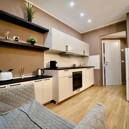 Apartment Maramarti - In The Heart Of The Historic Center Genoa